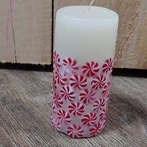Christmas peppermint design unscented 6 inch candle